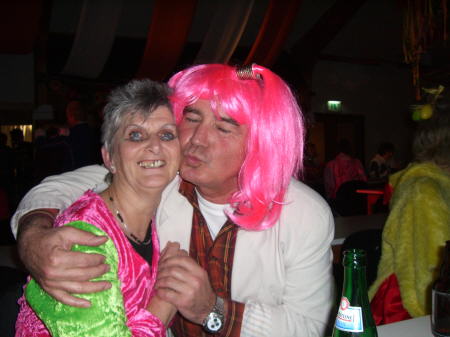 Weiberfastnacht in Scheuren